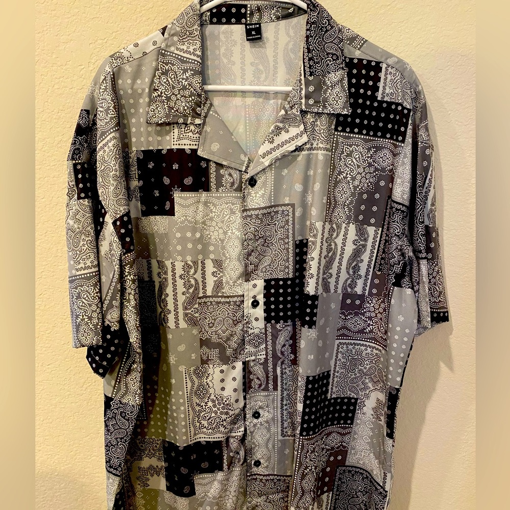 SHEIN Men’s silk shirt. Fits to size. X-Large